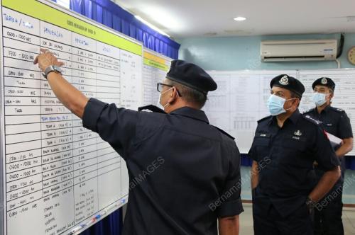 DATUK AYOB KHAN MYDIN PITCHAY