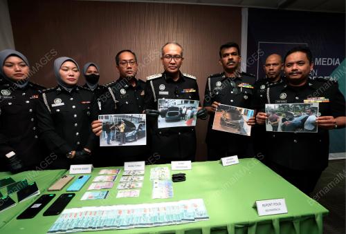 BAHARUDIN TAHIR
