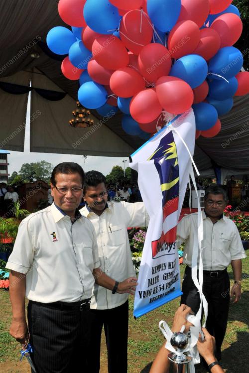 DATUK ABDUL GHANI OTHMAN