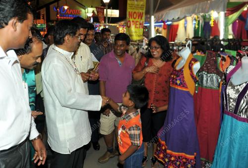 JB03_27102013_BAZAR_DEEPAVALI