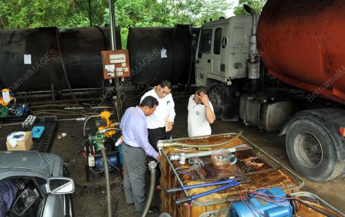 JB03_27112012_MINYAK_DIESEL