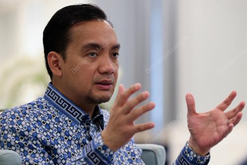 DATUK ONN HAFIZ GHAZI