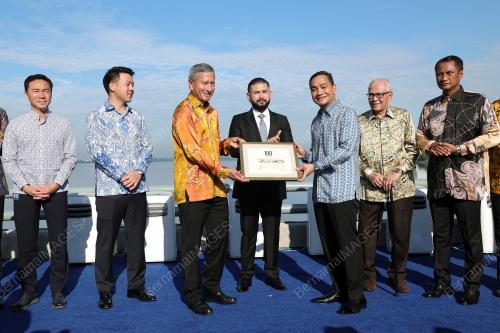 TUNKU MAHKOTA ISMAIL 
