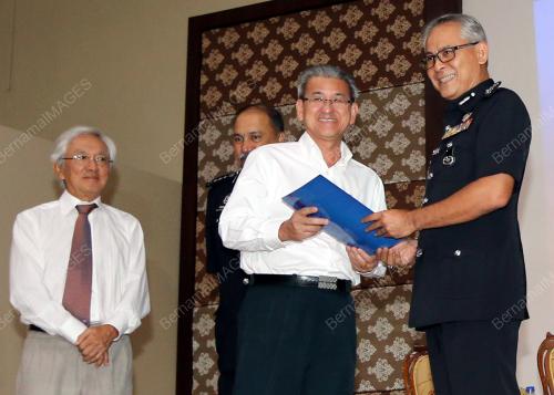 JB03_29012015_POLIS