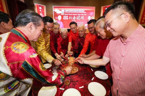 TAHUN BAHARU CINA