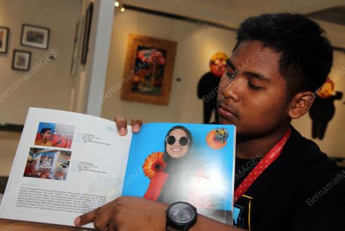JB03_29082019_PELUKIS_MUDA