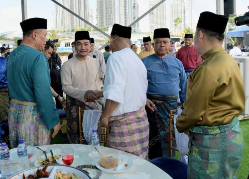 DATUK ONN HAFIZ GHAZI