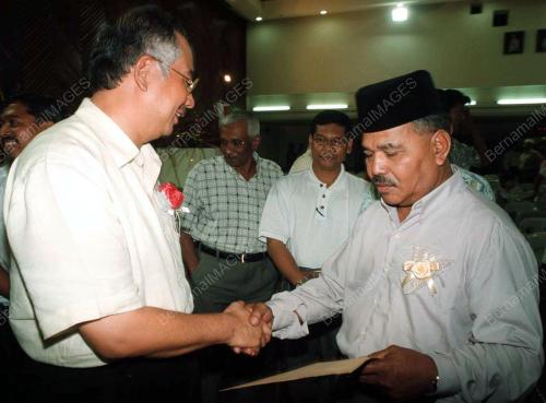 JB04-17_09_2000_PERHUBUNGAN_UMN_13012016