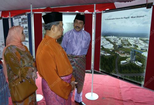 TAN SRI MUHYIDDIN MOHD YASSIN