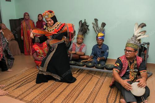 HARI GAWAI