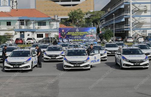 DATUK AYUB KHAN MYDIN PITCHAY