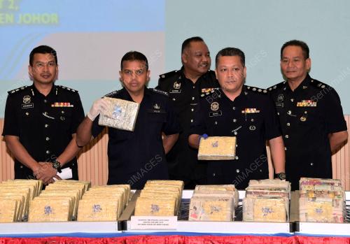DATUK AYOB KHAN MYDIN PITCHAY