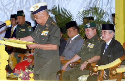 SULTAN ISKANDAR