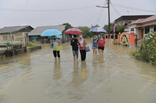 BANJIR SEGAMAT