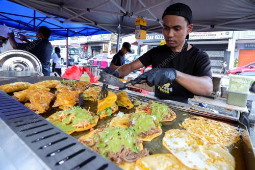 BAZAR RAMADHAN BANDAR BARU UDA