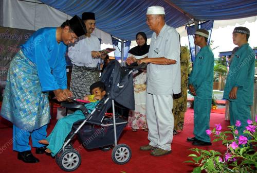 ABDUL GHANI OTHMAN