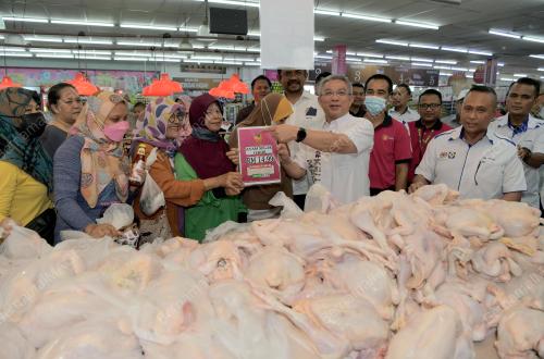 DATUK SERI DR ADHAM BABA