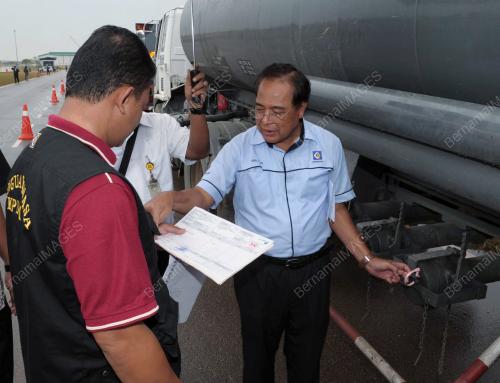 ABDUL HAMID ABU BAKAR