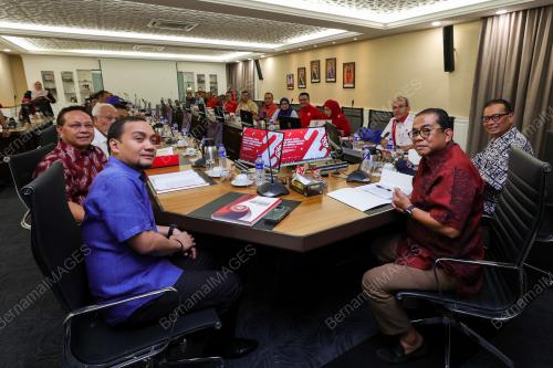 DATUK SERI MOHAMED KHALED NORDIN