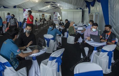 KARNIVAL KERJA JAMIN KERJA KELUARGA MALAYSIA