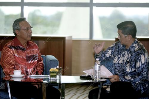DATUK SERI MOHAMED AZMIN ALI