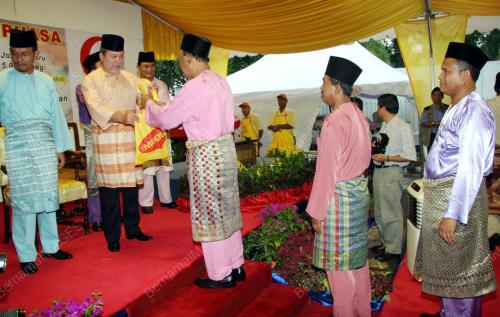 TUNKU IBRAHIM ISMAIL
