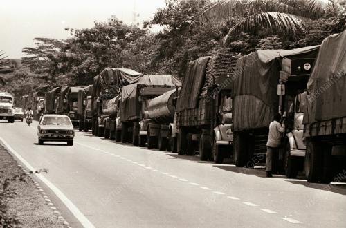 LORI LEBIH MUATAN DI JOHOR