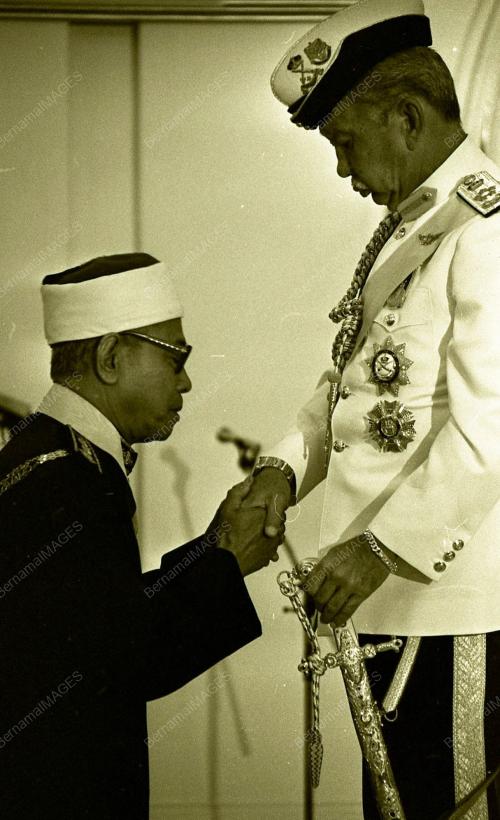 JB04_050590_PINGAT