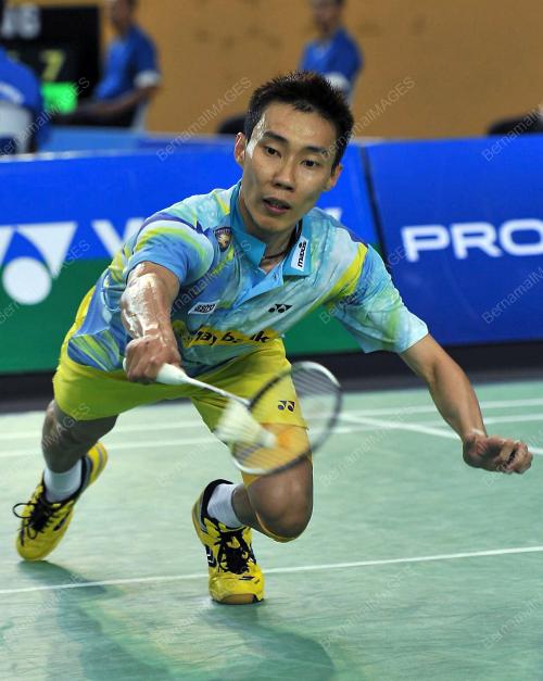 JB04_05052012_BADMINTON