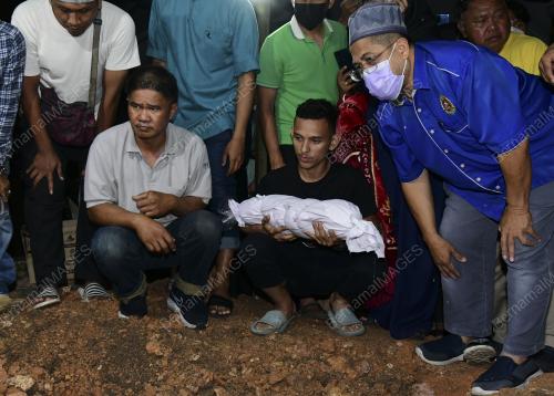 BUNUH WANITA DAN BAYI