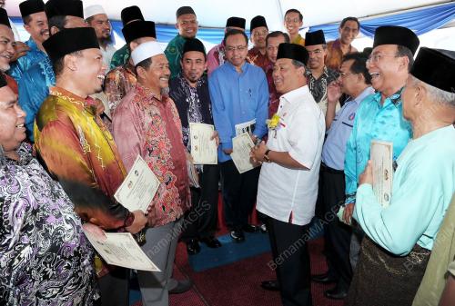 TAN SRI MUHYIDDIN YASSIN