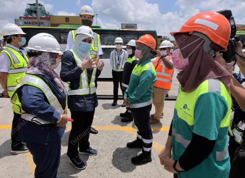 DATUK SERI RINA MOHD HARUN