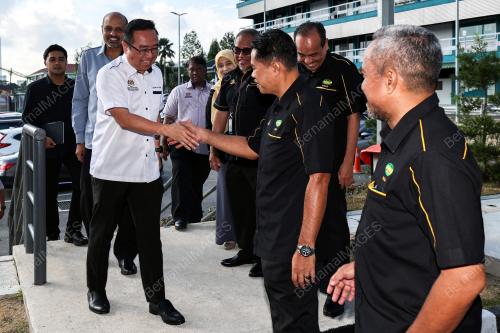 DATUK CHANG LIH KANG