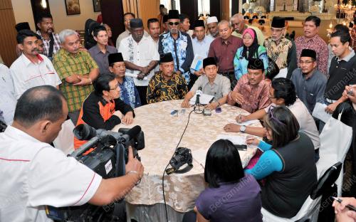 DATUK AWANG MOHAMAD