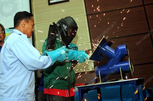 JB04_06082017_OSH_TVET_BN201708052028