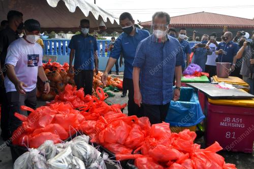 TAN SRI MUHYIDDIN YASSIN