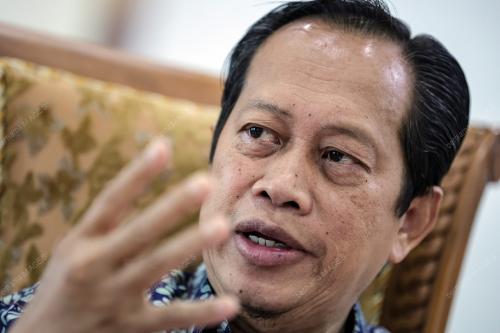 DATUK SERI AHMAD MASLAN