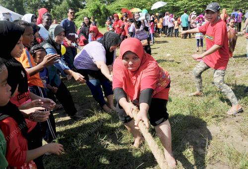JB04_07122014_HARI_KELUARGA