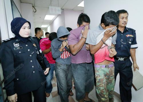 JB04_07122015_MAHKAMAH_ROGOL