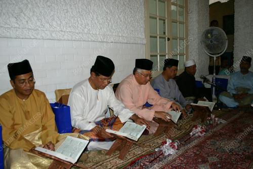 MOHD NAJIB TUN ABDUL RAZAK
