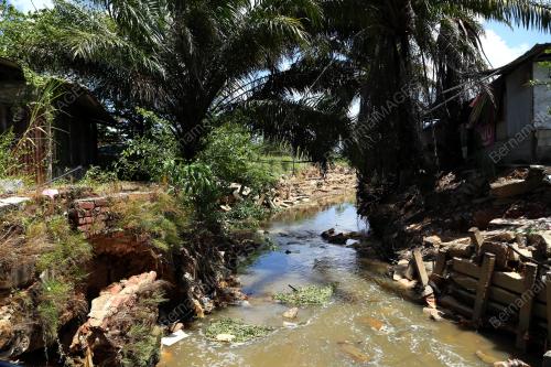 SUNGAI KIM-KIM