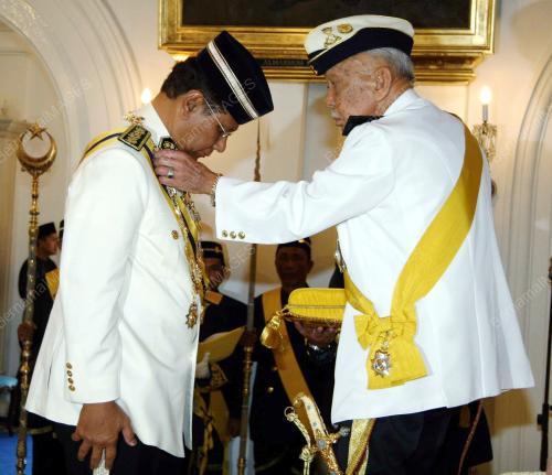 SULTAN ISKANDAR