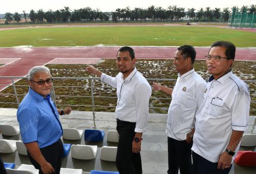 JB04_08102019_KOMPLEKS_SUKAN_BN201910063453