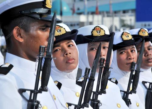 SULTAN JOHOR SULTAN IBRAHIM ISKANDAR