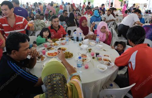 JB04_09082013_TPM_AIDILFITRI