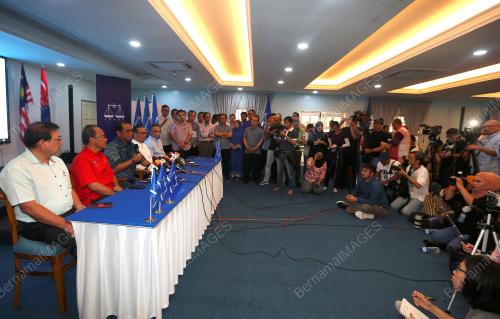 JB04_10052018_SIDANG_MEDIA_BN