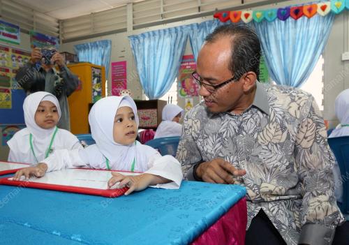JB04_11012015_SEKOLAH_2015