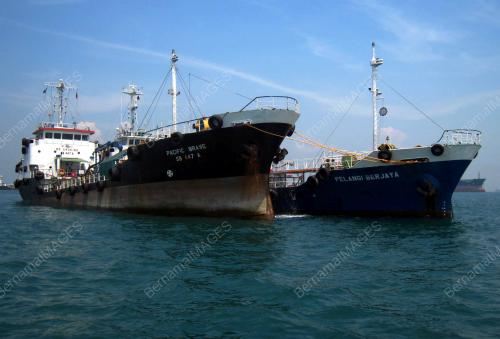 JB04_11022011_KAPAL_PINDAH_MI