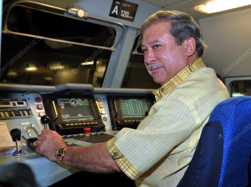 JB04_11072013_SULTAN_IBRAHIM_KTM