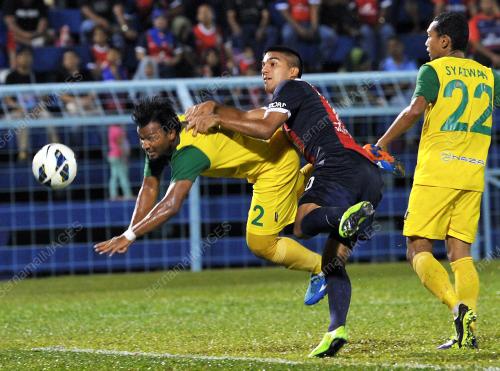 JB04_12042015_LIGA_PERDANA